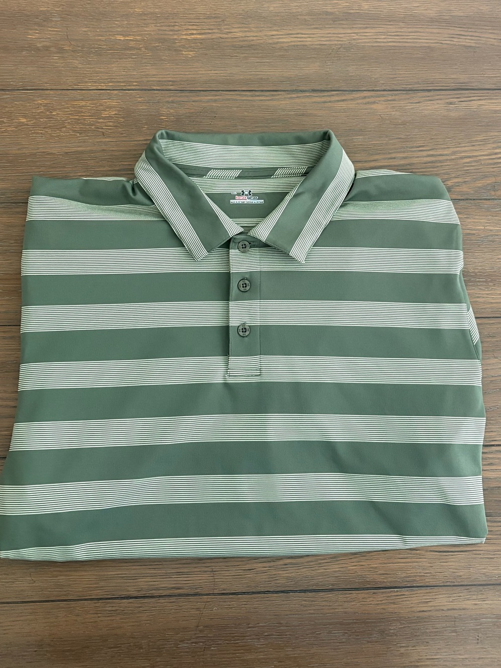 Under Armour Men’s Olive and Light Olive Striped Polo Size XL Like New